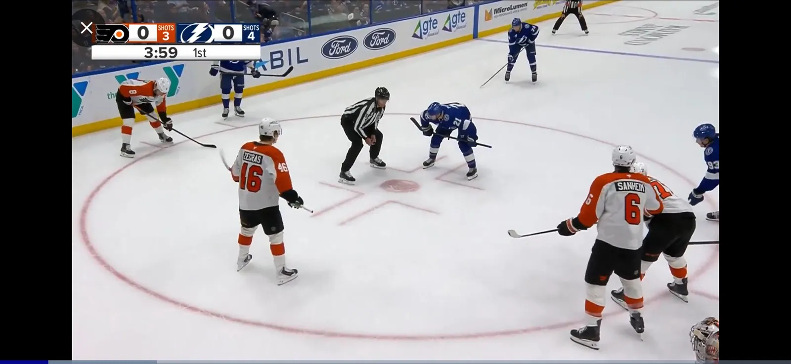 Un résumé NHL en plein écran dans ScoreCover : Lightning – Flyers, 1re période, 0–0